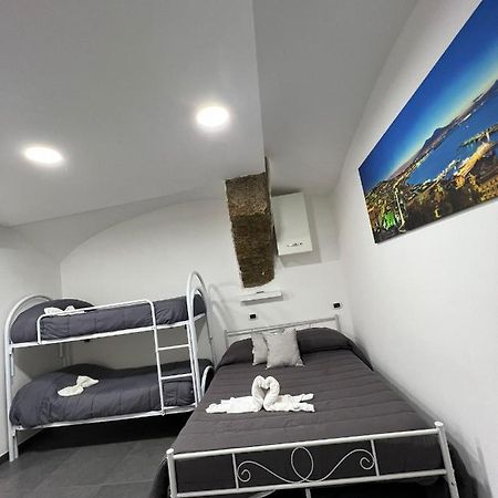 Apartamento House Della Grotta Nápoles Exterior foto