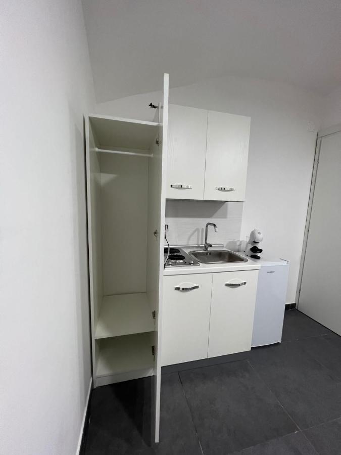 Apartamento House Della Grotta Nápoles Exterior foto