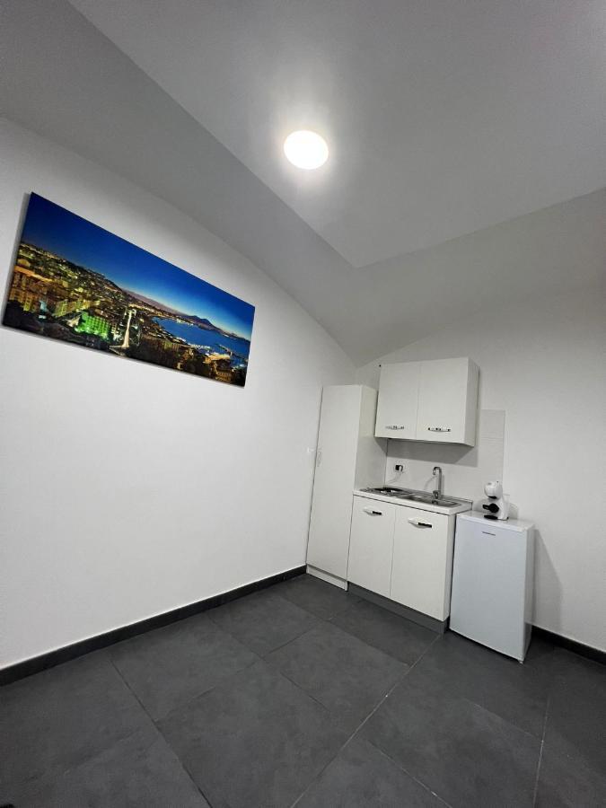 Apartamento House Della Grotta Nápoles Exterior foto