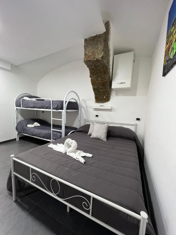 Apartamento House Della Grotta Nápoles Exterior foto